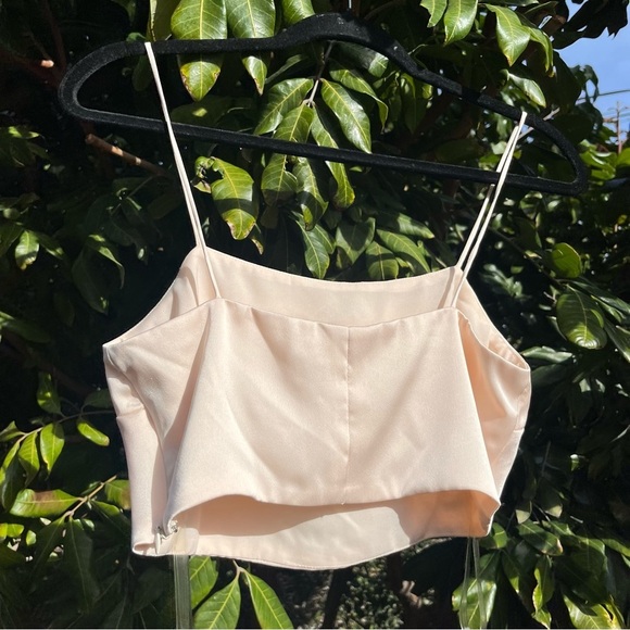 Fame and Partners Cream Tank Top - Picture 2 of 4